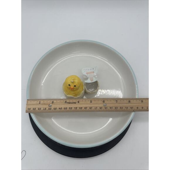 10 Strawberry Street Whimsical Cupboard Chick Party Serving Bowl - Picture 3 of 7